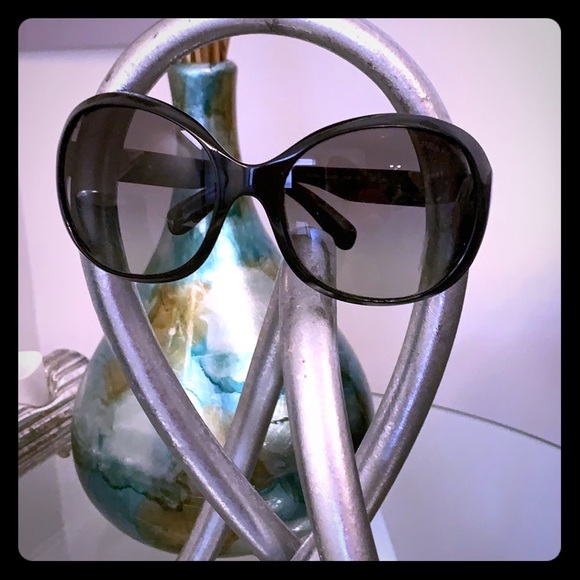 Prada Accessories - ✨Prada Sunglasses✨